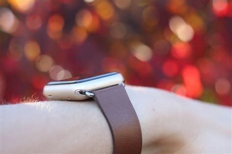 buckle and band apple watch.